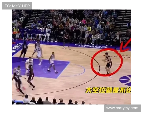 杨瀚森无视防守冷静出手弧顶三分命中瞬间引爆全场 杨瀚森无视防守冷静出手弧顶三分命中瞬间引爆全场